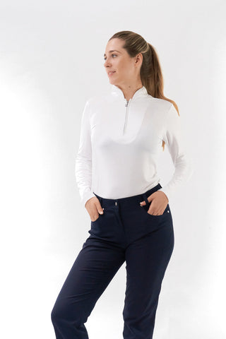 Navy Ladies golf trousers made from flexible lightweight 4 way stretch material.  Featuring a zip and button fastening with five belt loops, a regular fit with anti-crease and anti-static properties. These women's golf trousers have two open pockets to the front and back. Size 8 to 20.